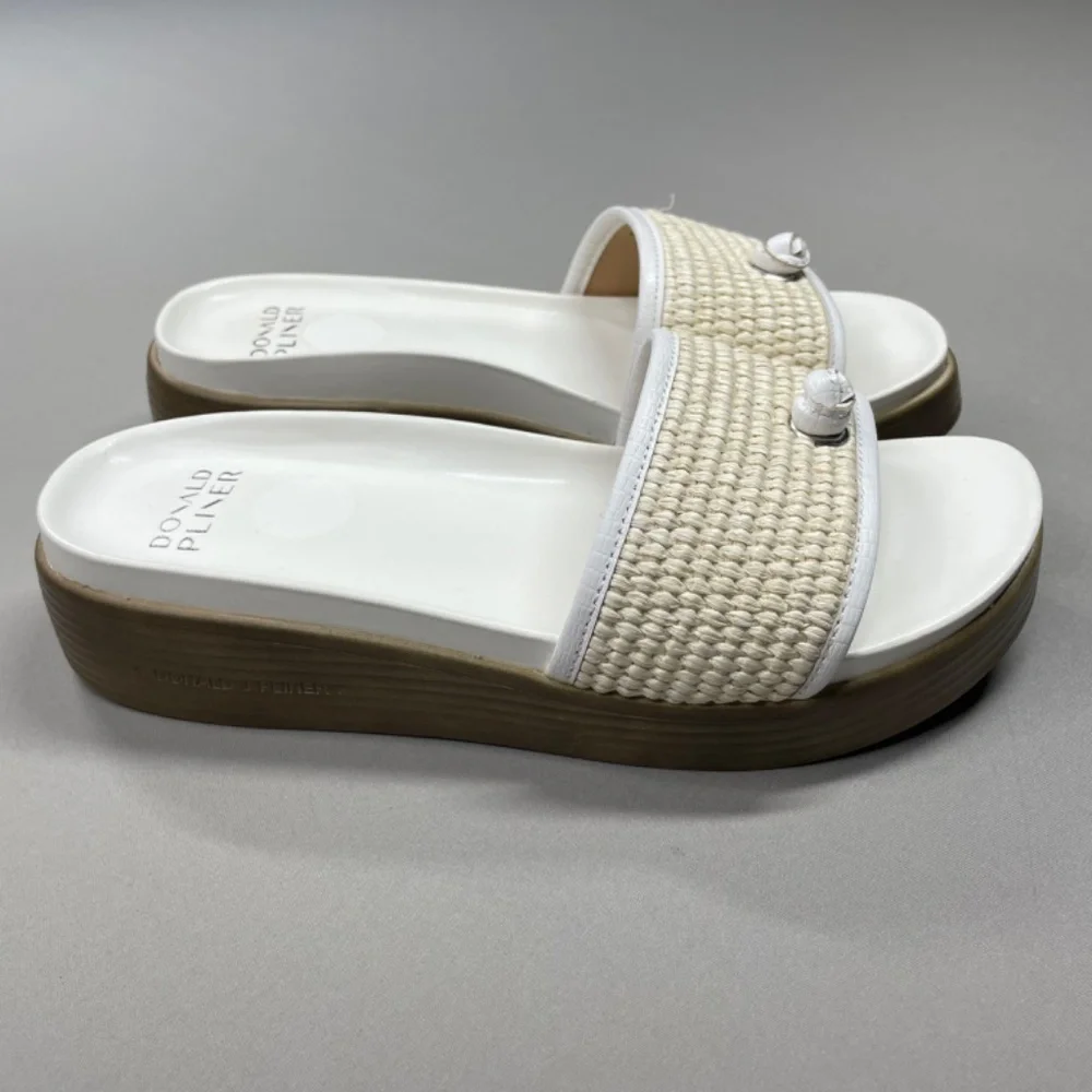 NEW Donald Pliner Shoes Womens 8 white brown Farrah sandal slip on casual - Picture 2 of 11